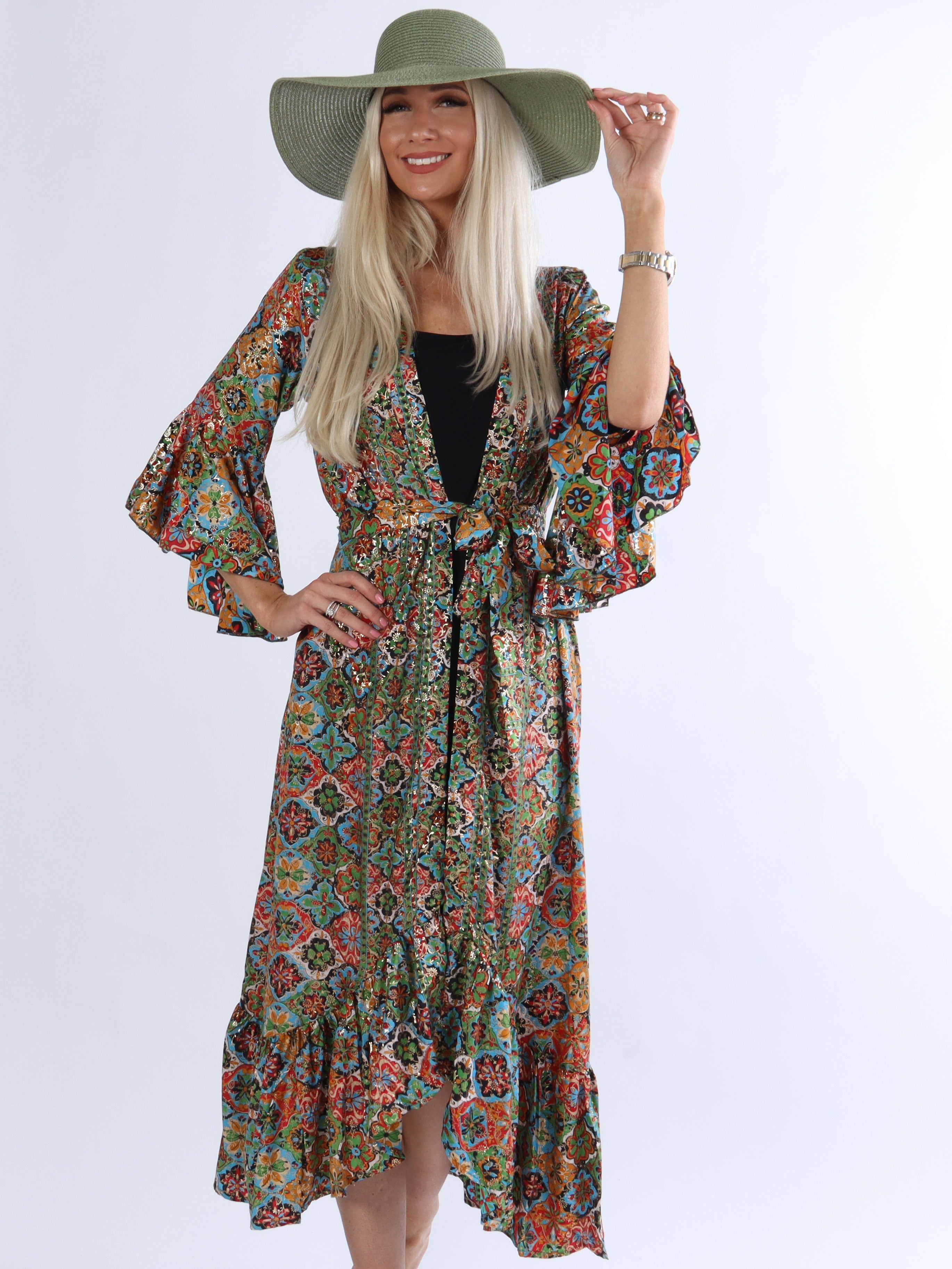 Tamina - Mönstrad kimono med gulddetaljer